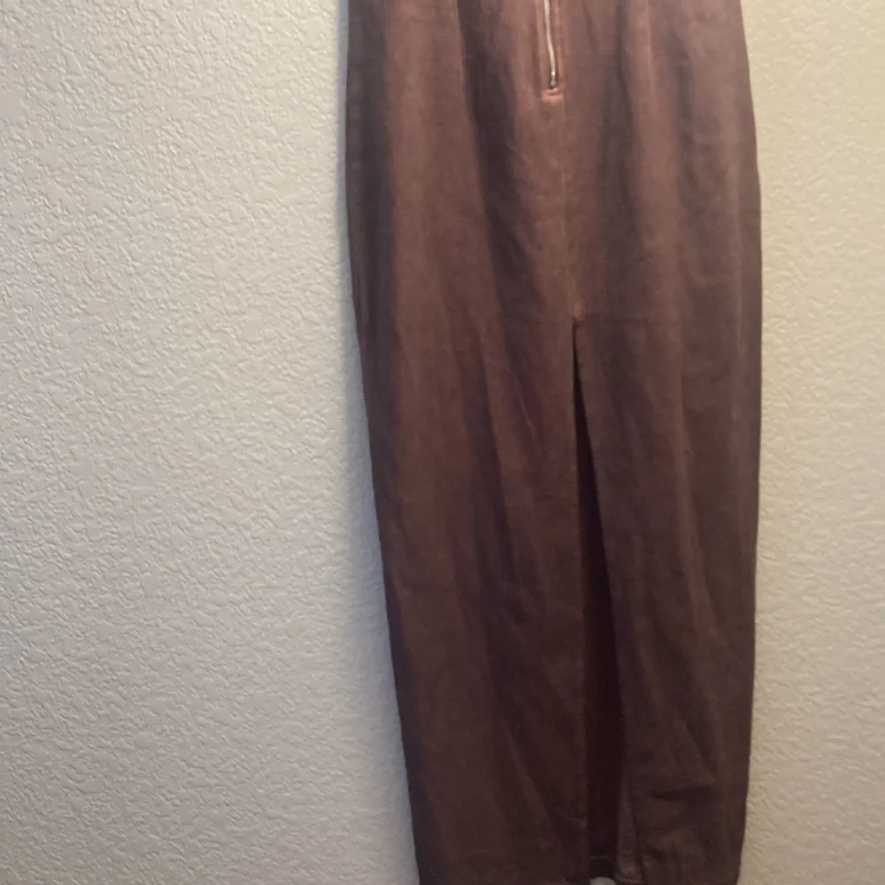 Dress - Picture 4 of 6